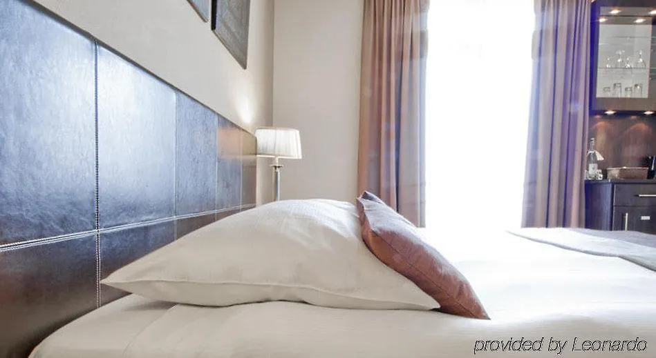 Hotel Chariot Aalsmeer 4*,